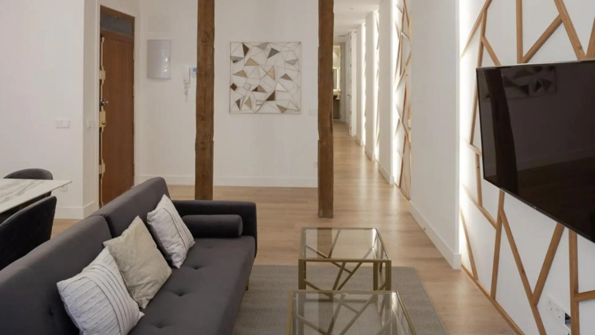 Elegant Retreat In City Center Apartment Rome Italy